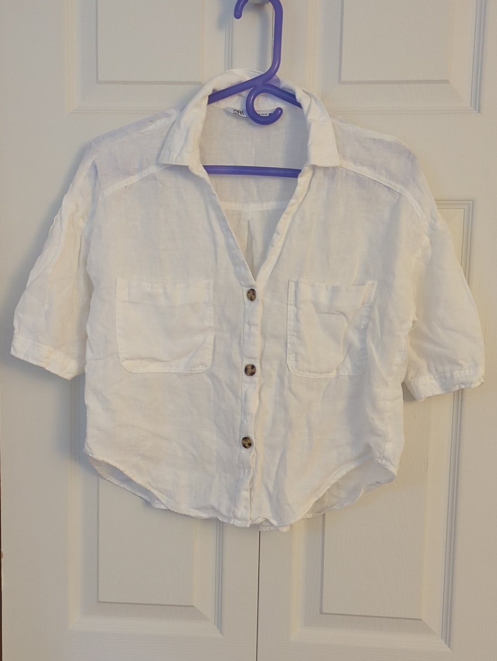 Zara White Short-Sleeve Button-Down Shirt Cropped/Short